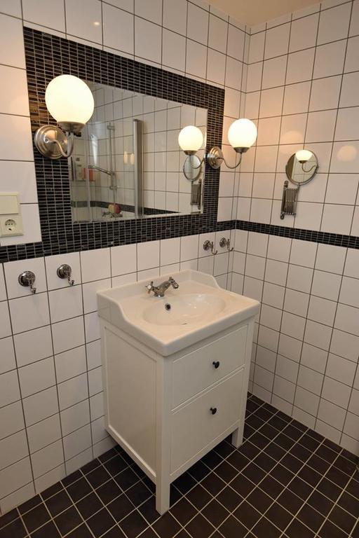 Laegenhet Centralt Lysekil Exterior foto
